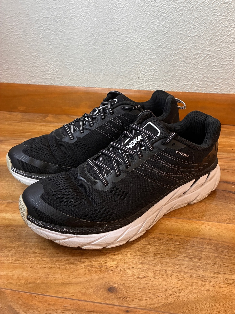 Hoka Women’s Clifton Athletic Running Sneaker Shoes, black & white- size 10
